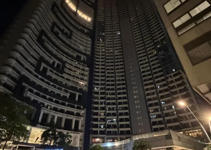 Cozy At Knightsbridge Residences Makati Aparthotel